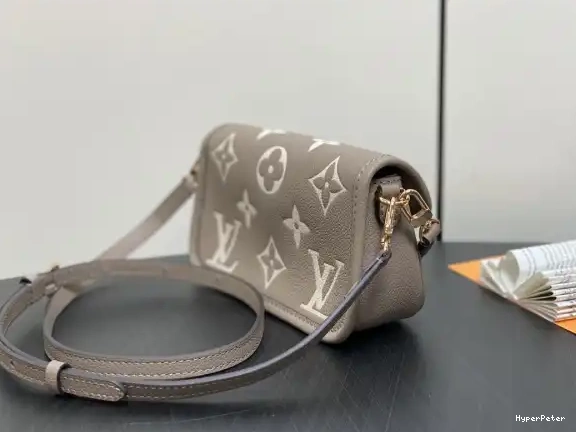 Diane-19*10.5*6 CM Nano LOUIS VUITTON 0701